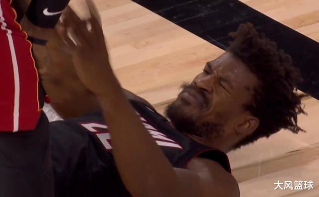 热火队|晋级了！6分5板2帽，在场赢9分，昔日那个默默奉献的FMVP回来了