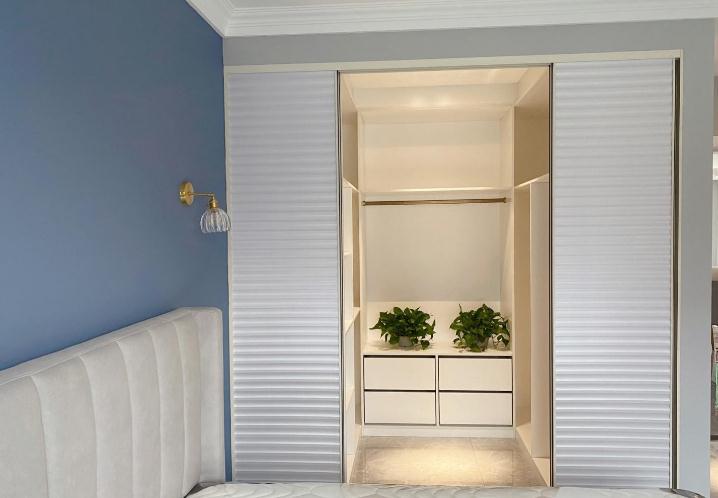 |100㎡的房子花20万装修，阳台飘窗砸掉，原来效果这么好