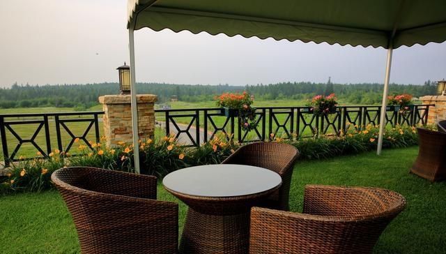 游泳池|露台设计：5步打造“花园露台”，有个这样的露台都不想出门了