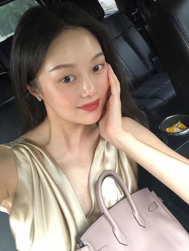 豆瓣|从豆瓣网红到艺术名太，一张生图让她的形象全毁？！