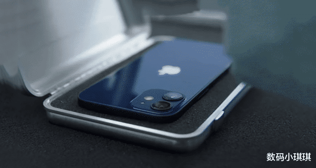 |为什么当代年轻人越来越喜欢iPhone12，而不是国产旗舰？