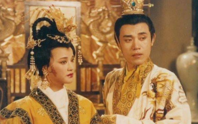 刘晓庆|63岁刘晓庆又一次挑战少女形象！看完定妆照后，网友脸色都变了！