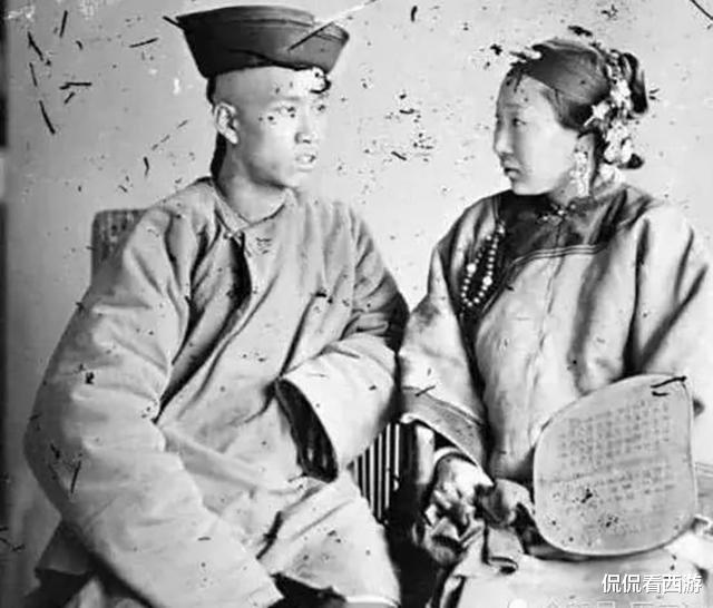 『李鸿章』哥哥太穷妹妹太丑,两人干脆说:一起结婚吧,生下一子流传千古