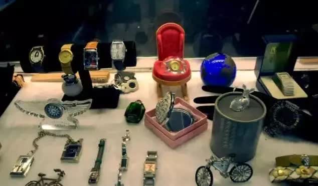 翡翠|出乎意料！歌神邓丽君生前竟收藏了这么多的翡翠珍宝