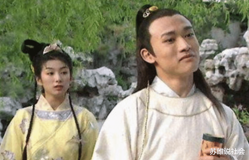 『黄晓明』刘亦菲嫌他丑拒绝合作，黄晓明公开抢走主角，如今的他令人高攀不起