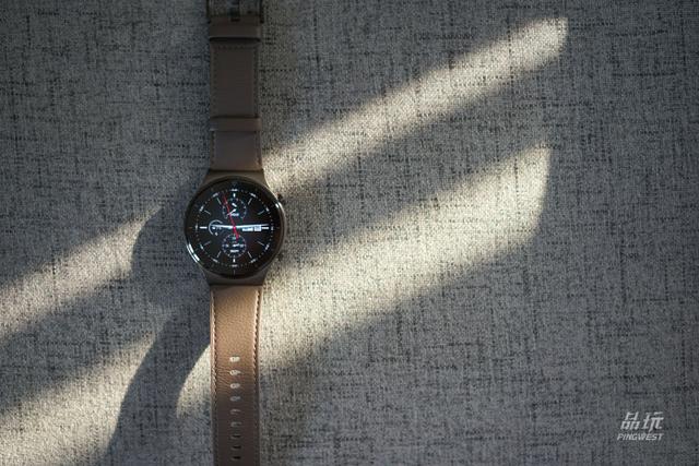 华为watch|智能表还是机械表？华为 WATCH GT2 Pro 带来新思考
