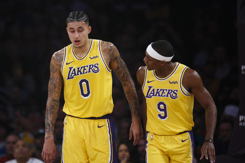 湖人队|湖人夺冠后，沃格尔主动找两人谈心，不是詹姆斯，也不是库兹马