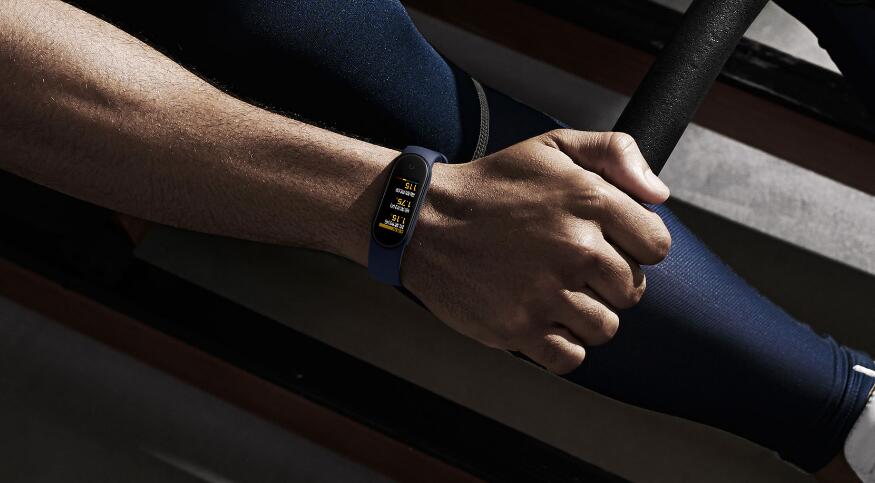 小米手环|猝不及防!小米手环5上市:动态彩色大屏+NFC+50米防水,229元