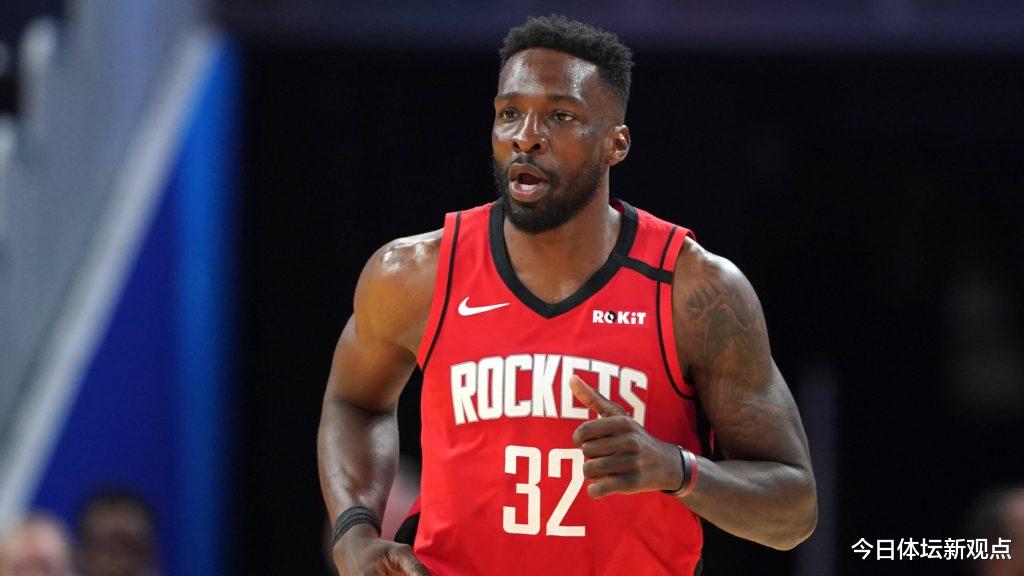 火箭队|NBA写意一幕！火箭神锋写意过人+1打3左手上篮，替补席集体看呆了