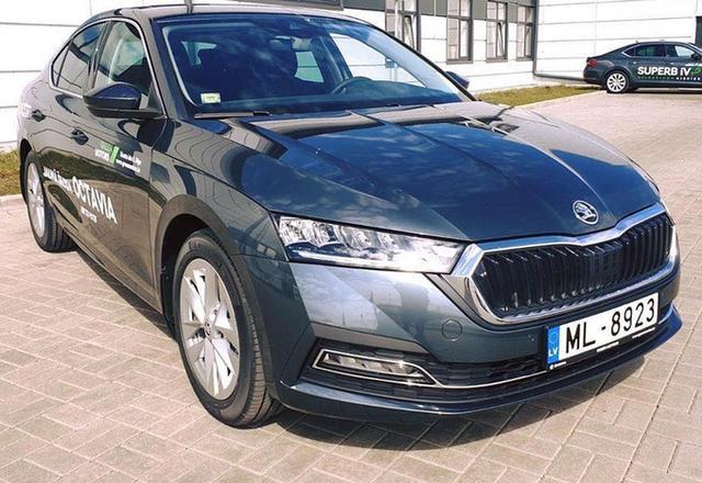 斯柯达明锐:这德系车要火了!尺寸超轩逸,1.4T爆204马力,或11万比朗逸高级