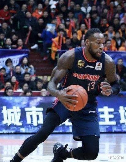 【索尼·威姆斯】朱芳雨要签第三外援？威姆斯无法带队夺取第十冠，杜锋还有后招