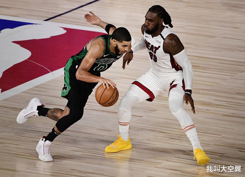 湖人队|洛杉矶湖人传喜讯！热火的弱点已出现，沃格尔冲击总冠军再添利器