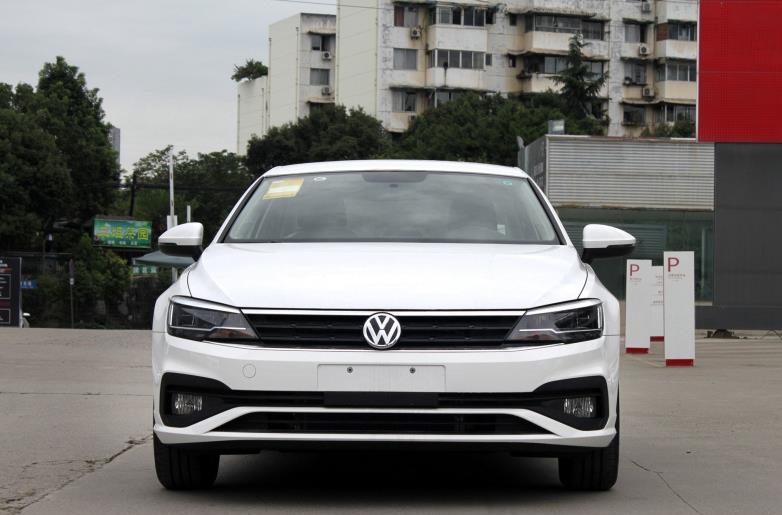 【别克君威】开过别克君威，再开大众凌渡，比较档次？车主：数据说明问题