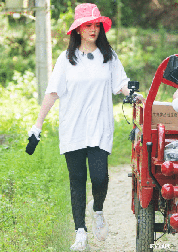 李湘|李湘减肥成功如“整容”,秒变18岁青春少女,王岳伦可真要惜福