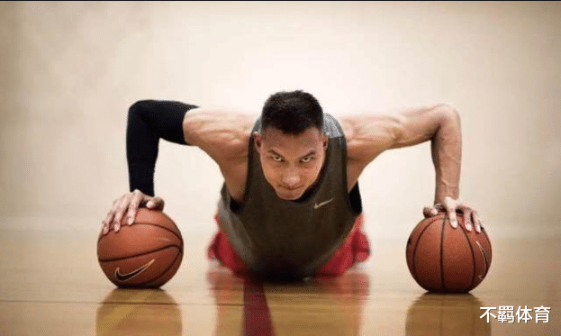 『詹姆斯』35岁的C罗、36岁的詹姆斯,用非人的自律告诉你,什么是敬业