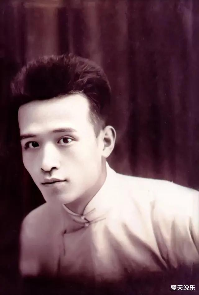 田壮壮|1978年,导演田壮壮在考场荧幕上,看见了去世4年的父亲田方