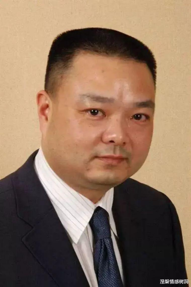 王思聪▲都是富二代，“华为太子”任平为什么没成为“国民老公”王思聪？