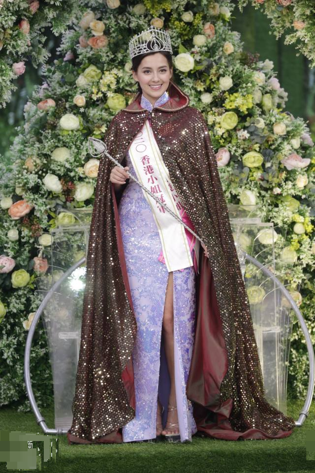 香港小姐|港姐三甲私照曝光：冠军父亲帅气如明星，亚军是白富美，季军清纯无恋爱经验