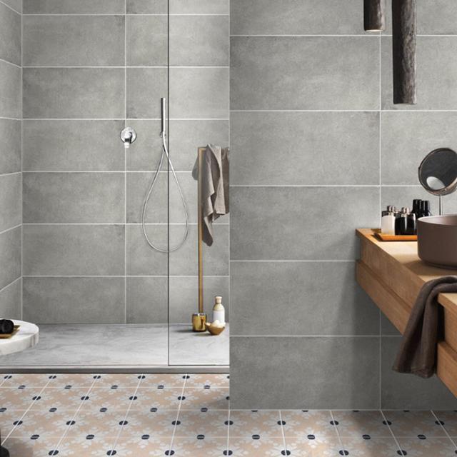 ##瓷片和瓷砖有什么区别？卫生间用哪个比较划算？