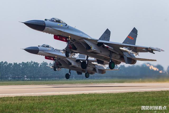 东部战区|利剑出鞘！解放军给美台冒险分子当头棒喝，海峡军演就是实战写照