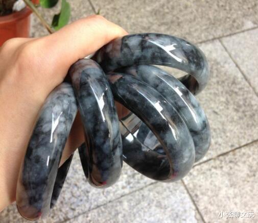 黑冰@原先人们不要的脏翡翠，现在却成为玩家高价追求的高货文玩