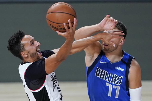 快船队|隔扣2米24巨人！快船神射18分+飚压哨三分，里弗斯这招棋引盛赞