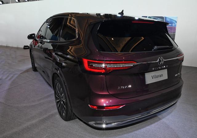 #大众汽车#让别克GL8头疼的对手,这款带字母的大众MPV将上市,车长超5米3