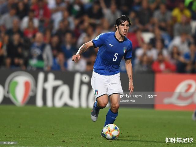 【广州恒大】巴萨收到19岁“皮尔洛接班人”报价，直呼要不起，交换球员也不换