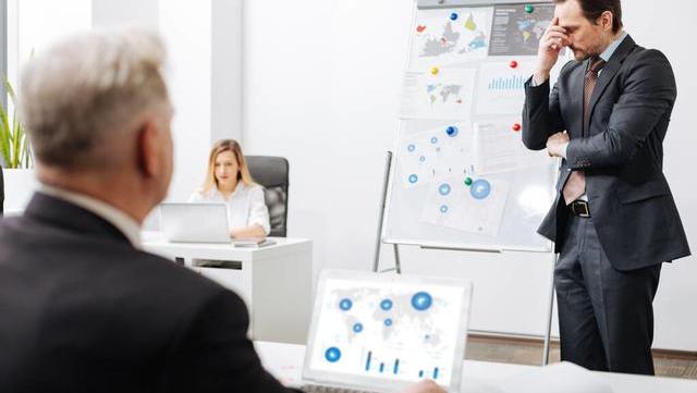 |同事蹭我午餐一月不给钱，开始减肥后没买饭，收到微信以为看错了