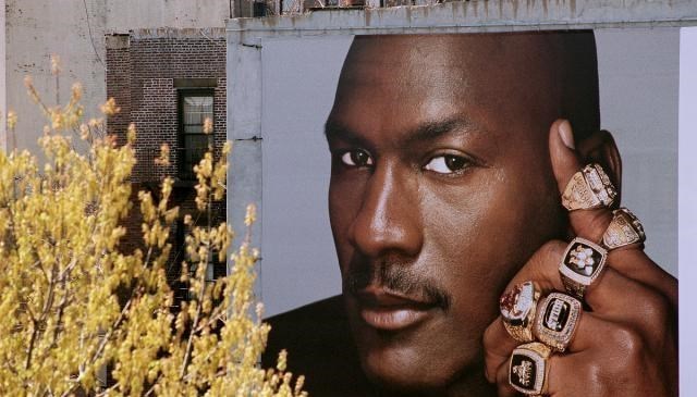 托西奇■永不踏进芝加哥！作为公牛队最知名球员，乔丹为何十七年不肯回去