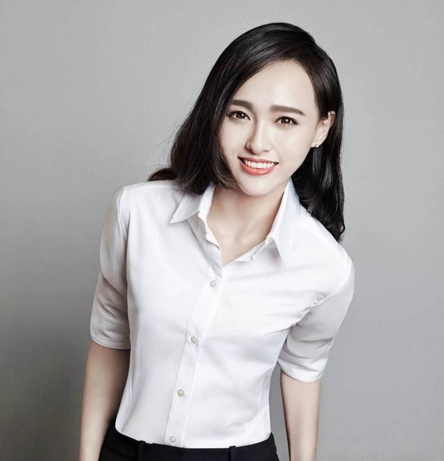 【标致】女明星中最标致的4张美人脸，她们中你最喜欢谁？