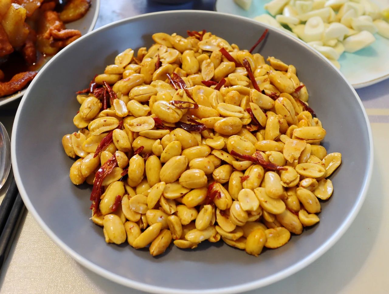 牛肉@五一请公婆来家吃饭,我只做了4个菜,婆婆自带3个,老公很生气