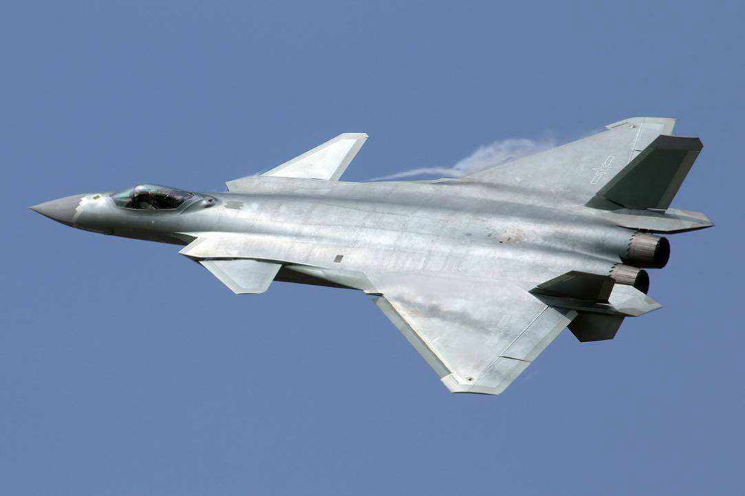 [飞机]中美俄最快战机速度：美4100公里，俄罗斯3980公里，中国呢？