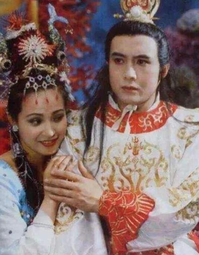 王伯昭|他演“白龙马”走红，被谢霆锋张卫健暴打入院，63岁街头卖卤肉为生