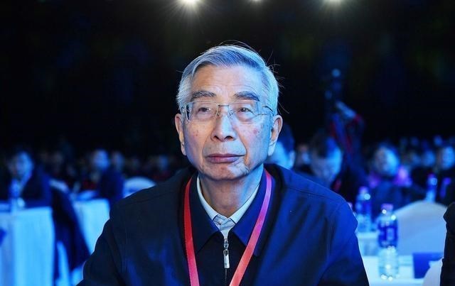 光刻机|中科院这次赌对了！ASML宣告妥协，光刻机也传来好消息