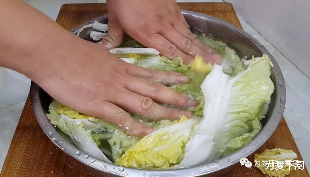 苹果|冬天白菜别炖着吃了，加个苹果加个梨，做出特色泡菜，吃半年越不怕坏