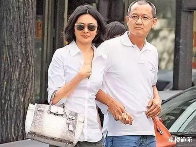 关之琳▲57岁关之琳混乱情史,与小17岁霍建华有染,6任男友无缝衔接