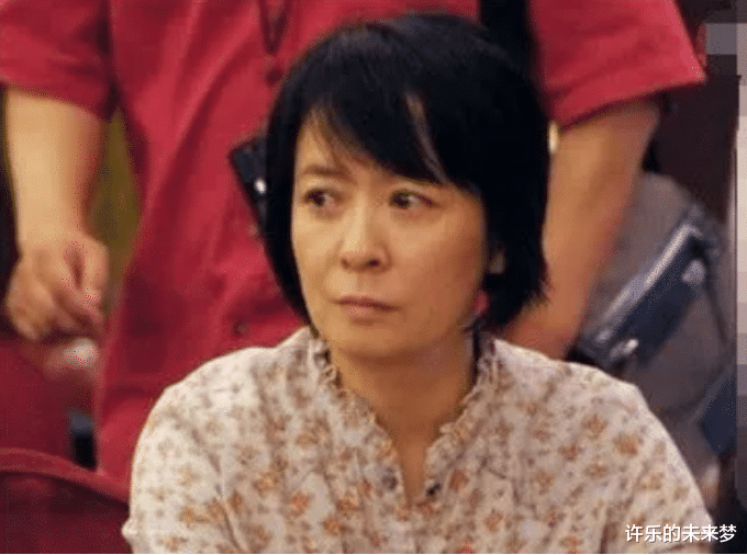 『周星驰』他因错失演孙悟空一辈子没红，老婆却捧红多位明星，如今儿子还成影帝