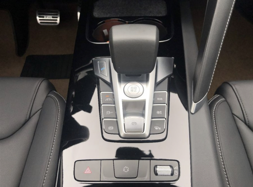 SUV@10万买SUV,不懂车的人买哈弗H6,半懂车的买CS75,懂车的都买它