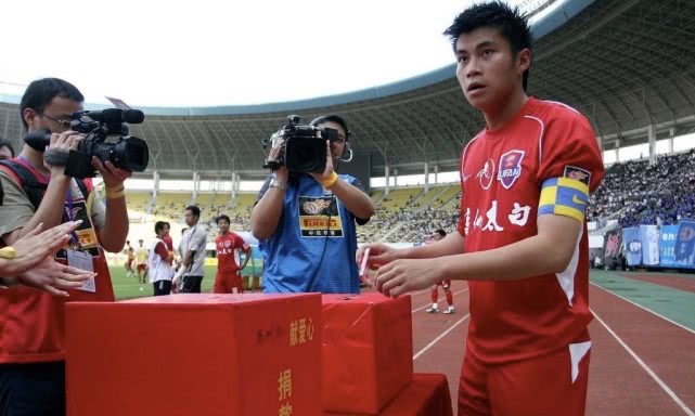 中超@重庆队瑟瑟发抖?曝34岁前国脚接近回归!他曾跟随3队4次从中超降级