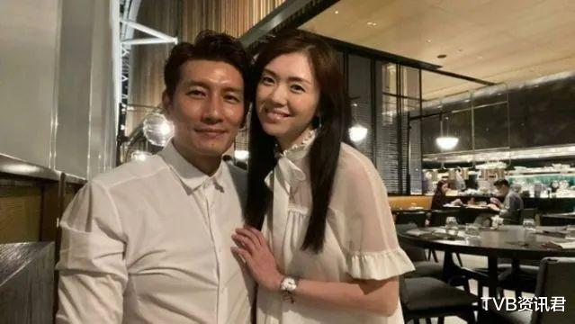 恭喜！51歲TVB霸道總裁被曝結束9年愛情長跑，低調迎娶女友過門-圖3