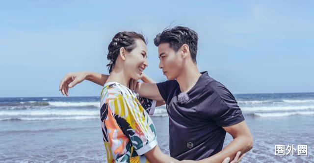 佘诗曼■香港明星住不起大房子？47岁女星还在和妈妈挤小屋，不红真惨