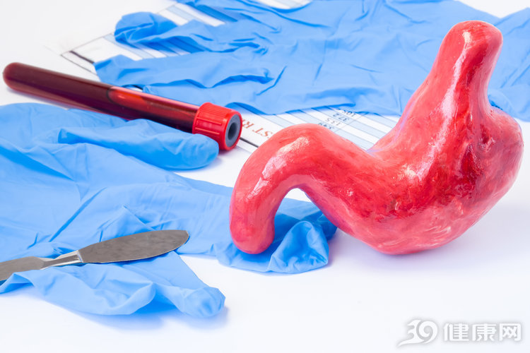 胃癌|患上胃癌,身体会出现6个“警报”!越早知道,还能救