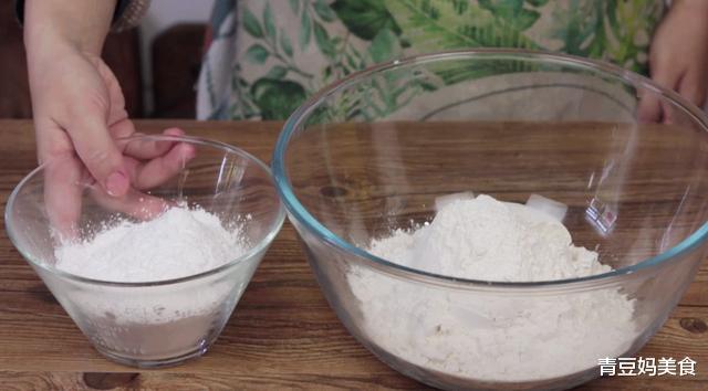 「」想吃马拉糕不用出去买了，自己在家做，蓬松不塌陷，香味浓郁