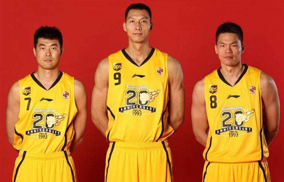 广东男篮|男篮人才库：别再盯着胡明轩徐杰了，杜锋另外两名小妖也让人羡慕