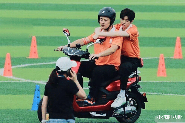 奔跑吧兄弟@新一期《奔跑吧》镜头最少的嘉宾,沙溢主动为他“加戏”,很暖心