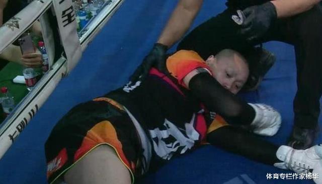 ▲刘二狗被一龙打哭当场认错，狗嫂也吓哭了，网友：就给我看这个？