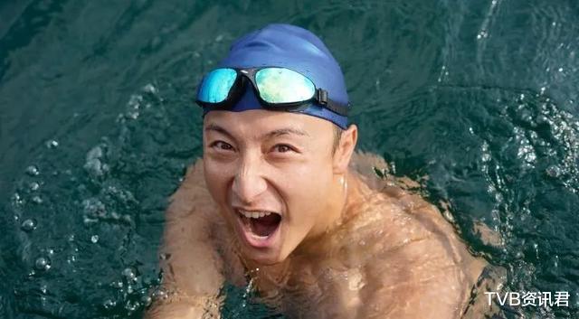 好痛呀！香港著名男星遊海泳時突遭海虱咬傷：整張臉都似被火燒-圖8