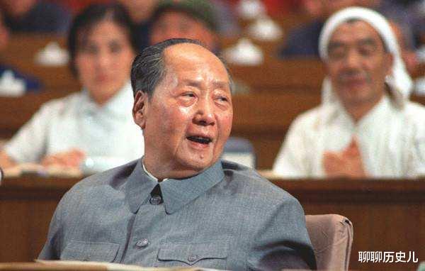 彭德怀|美军越过三八线，毛主席急电彭德怀入京，彭德怀为何一言不发？