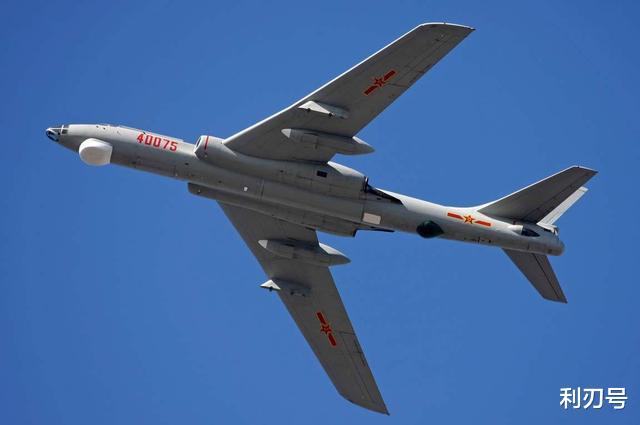 印度|中国西部机场出现大批轰六，巡航导弹整齐排列！印度军官：不怕